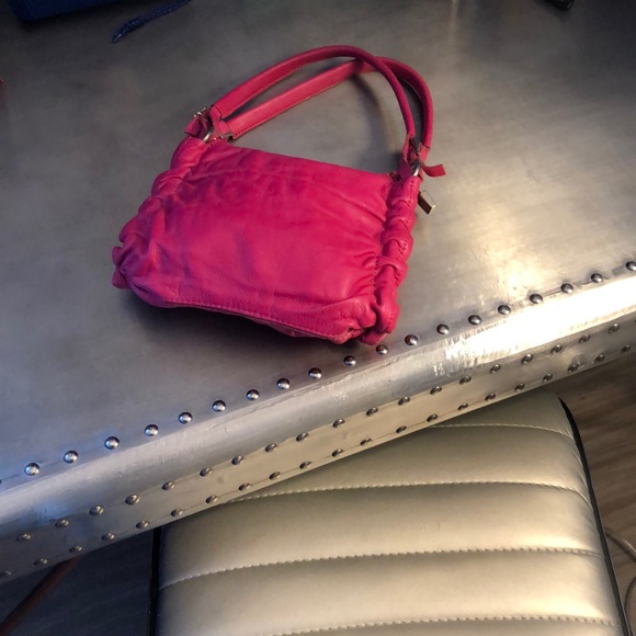 Adorable pink leather mini purse silver hardware - Picture 6 of 8